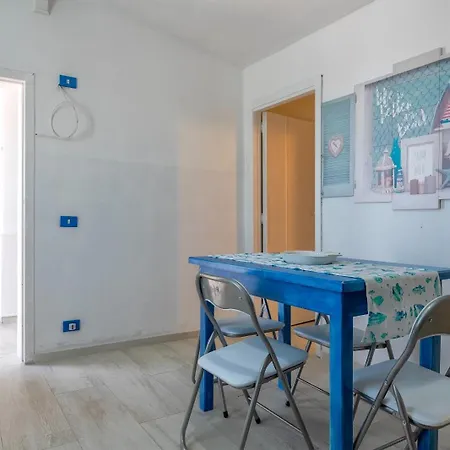 Albamarina Apartament *