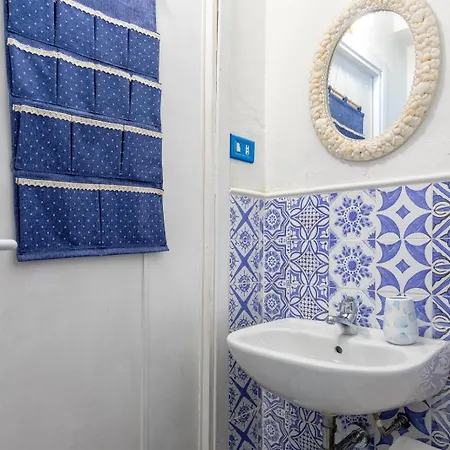 Albamarina Apartament *